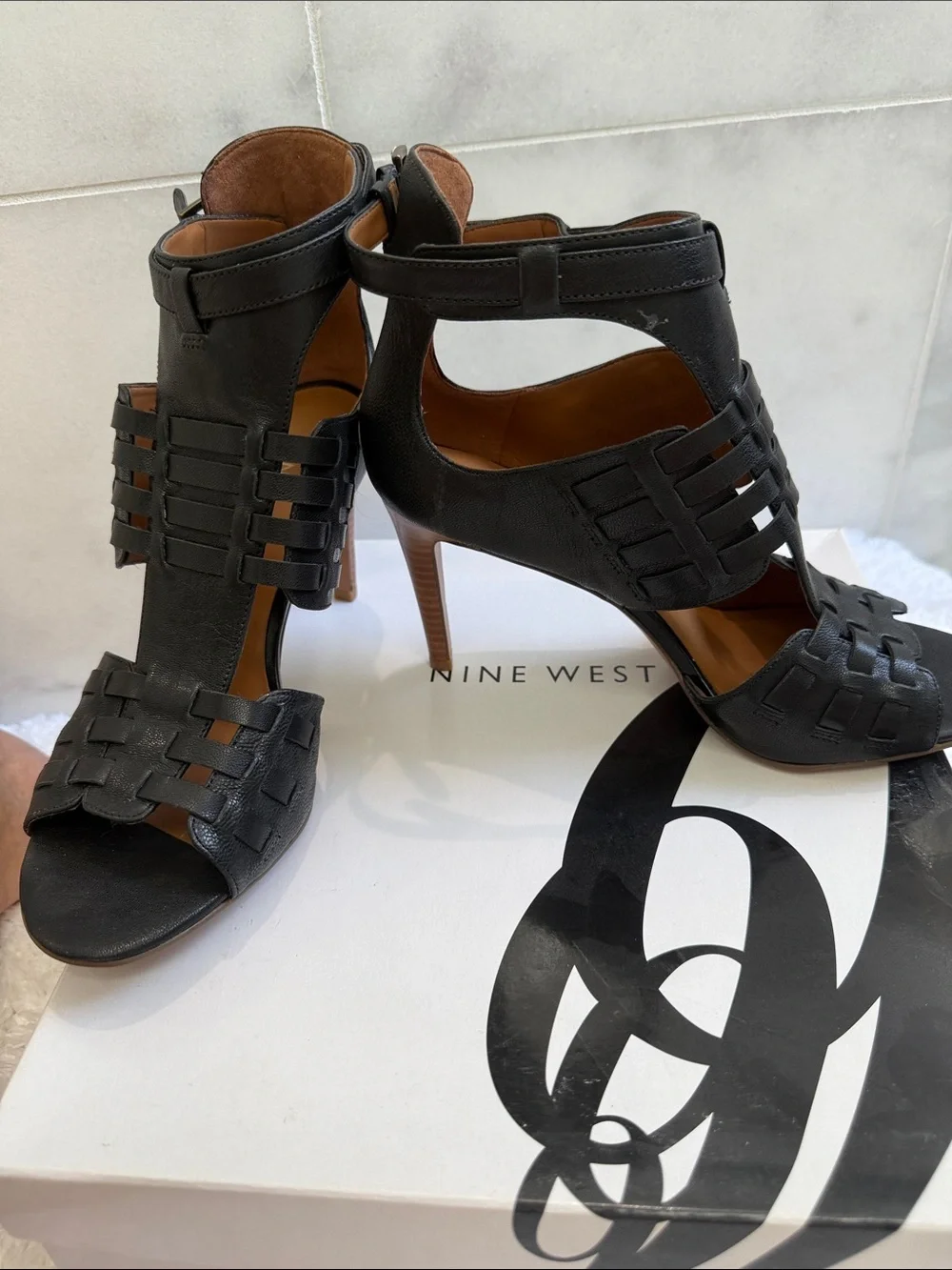 Nine West Black Leather Woven Strappy High Heels 8 1/2 nib